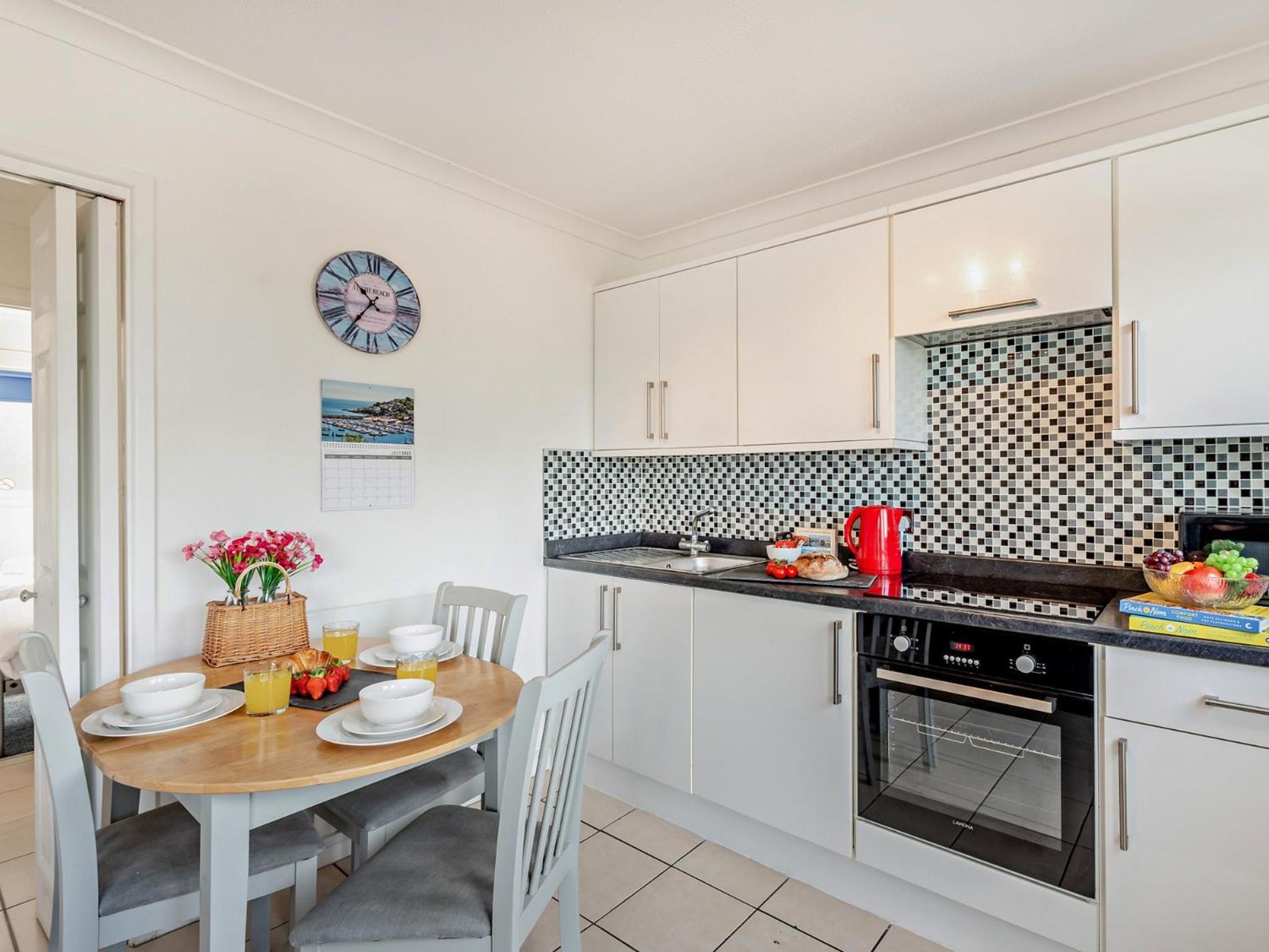 2 Bed In Brixham Bx079ヴィラ エクステリア 写真